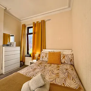 House In Antrim Road Guest house